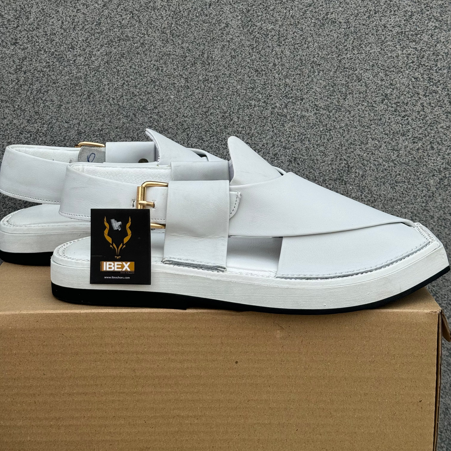 Zalmi Kaptan White