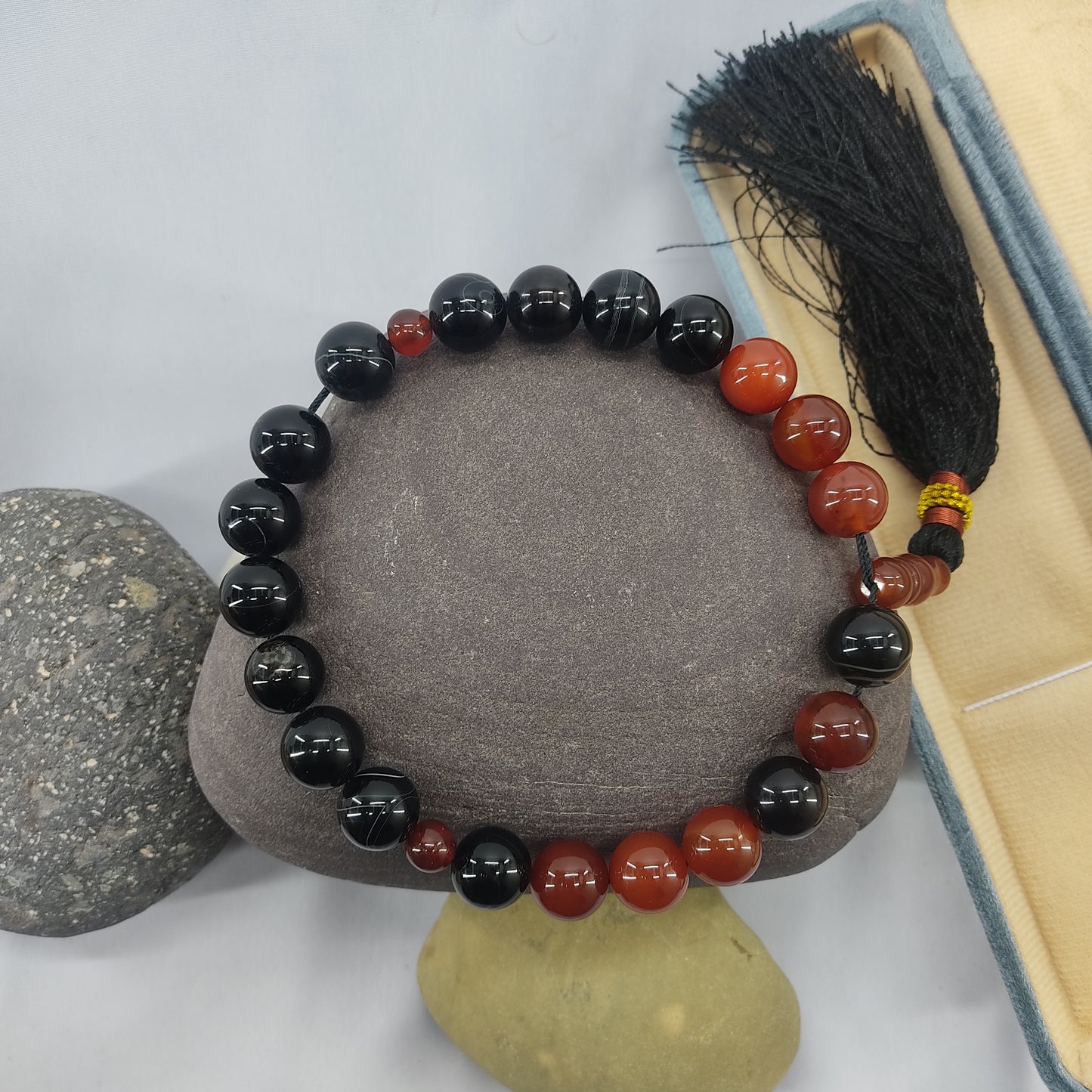 Red & Black Aqeeq Stone Tasbih 14 mm Size /21 Beads