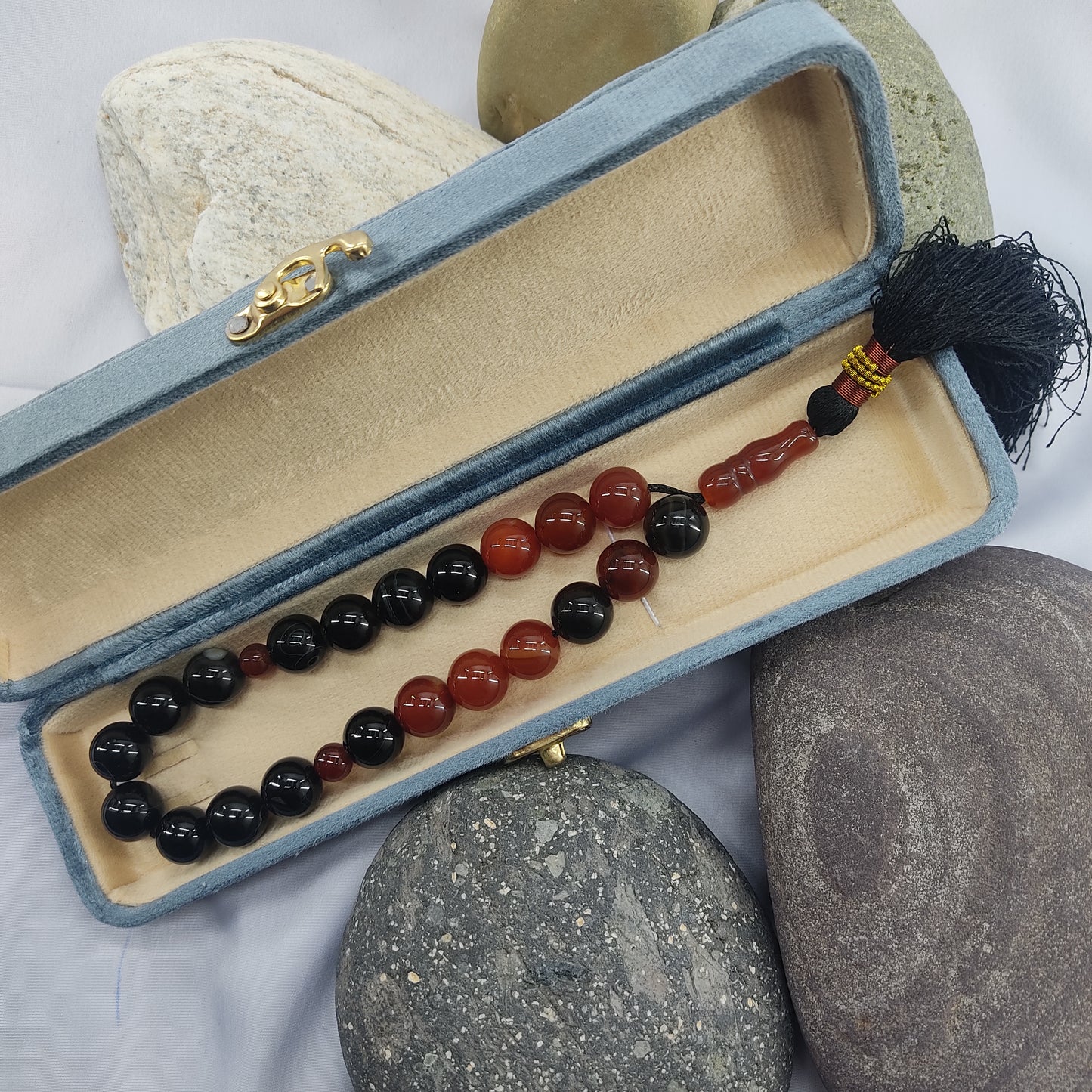 Red & Black Aqeeq Stone Tasbih 14 mm Size /21 Beads