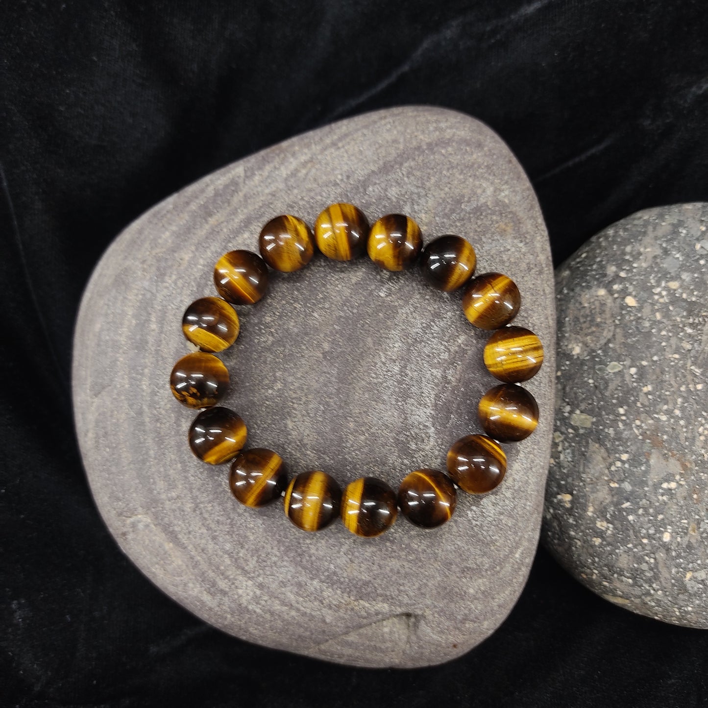 Tiger Eye Stone Unisex Bracelet – Free Size Fit for All( 16 Beads ,12mm size)