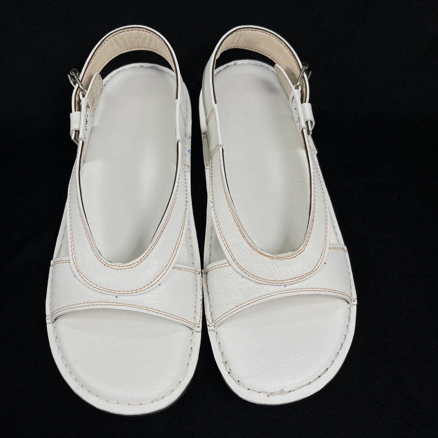 Hajj & Umrah Essentials –Premium Ihram & Comfort Slipper Package-2