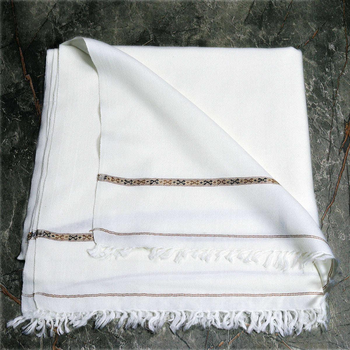 Pashmina (پشمینہ) 96 Swati Handmade Shawl Off-White.