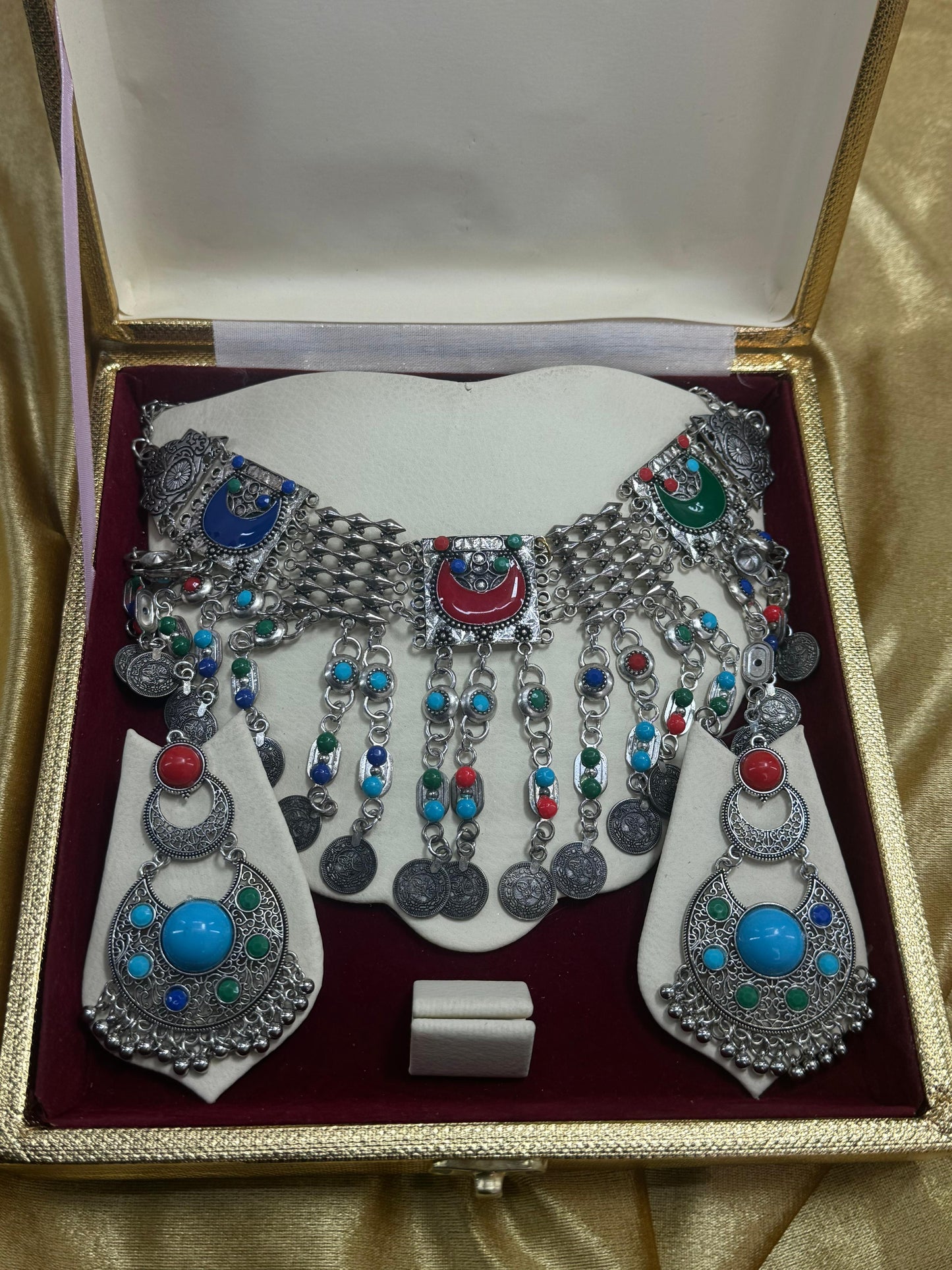Halima Sutan The Necklace Set By Stonage