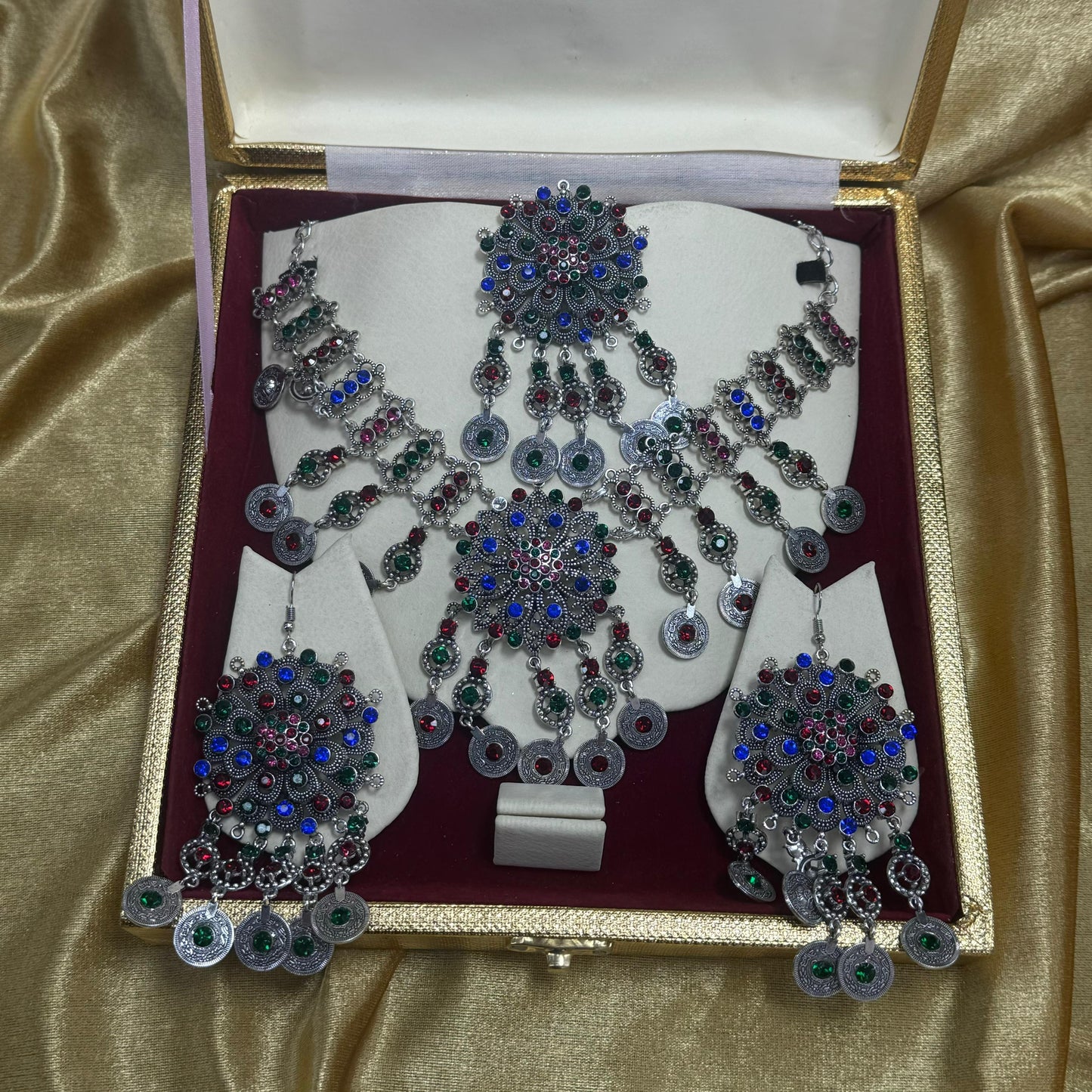 Halima Sutan The Necklace Set By Stonage