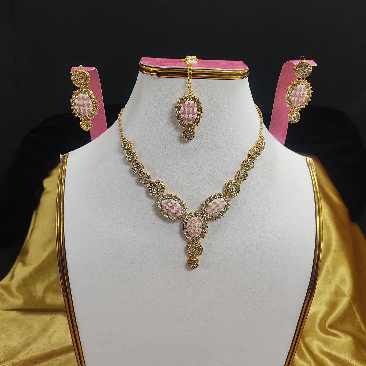 Zaha The Necklace By Stonage
