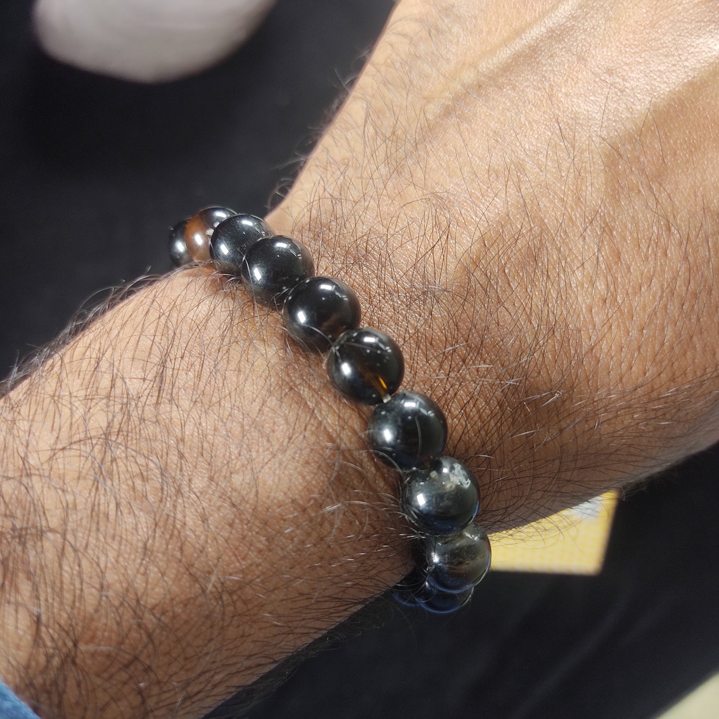 Aqeeq Stone Bracelet – Free Size Fit for All  Black Color (16 beads 10mm Size ) Elastic