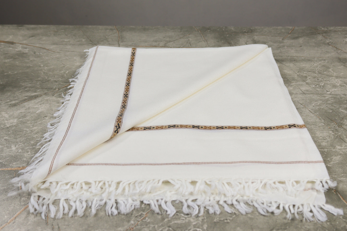 Pashmina (پشمینہ)  96 Swati Handmade  Shawl Off-White.