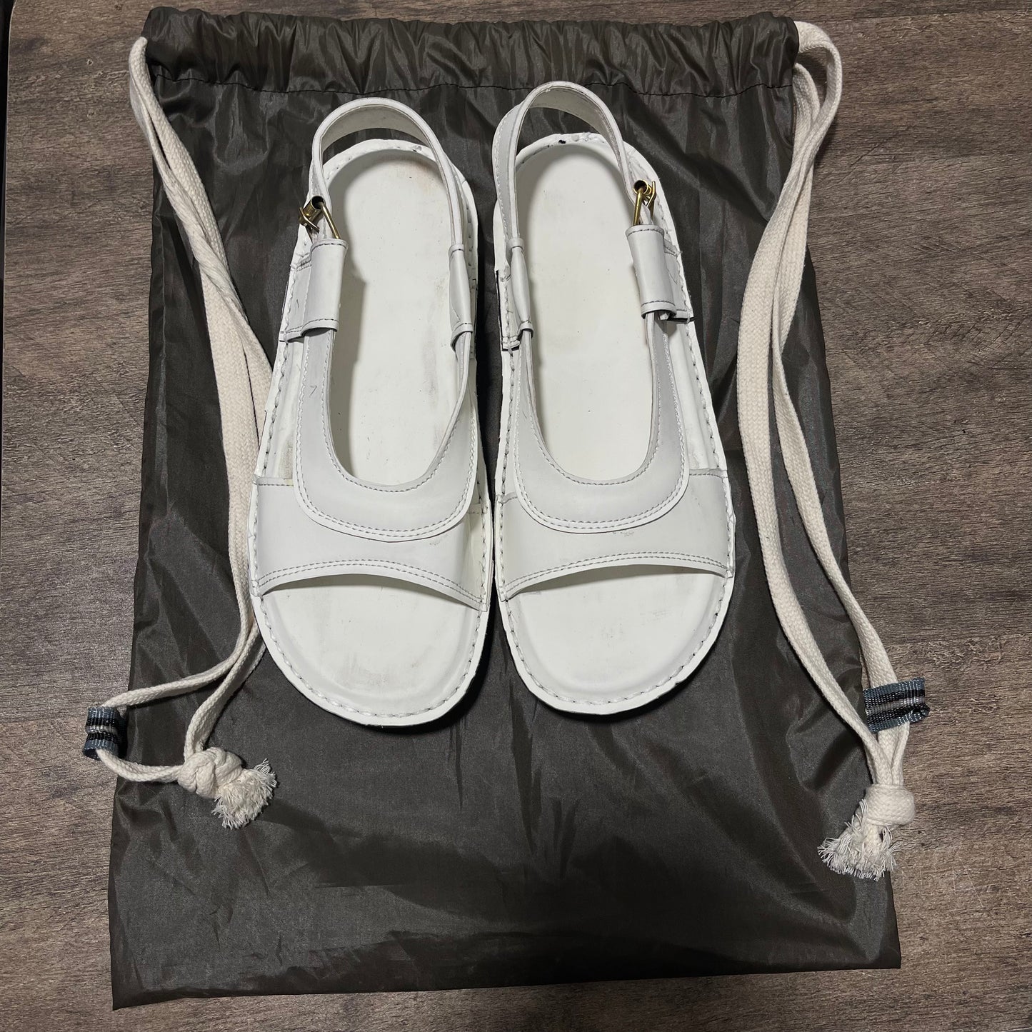 2 In 1  Hajj & Umrah Combo, Drawstring Bag + Haj Umrah Premium Slippers .