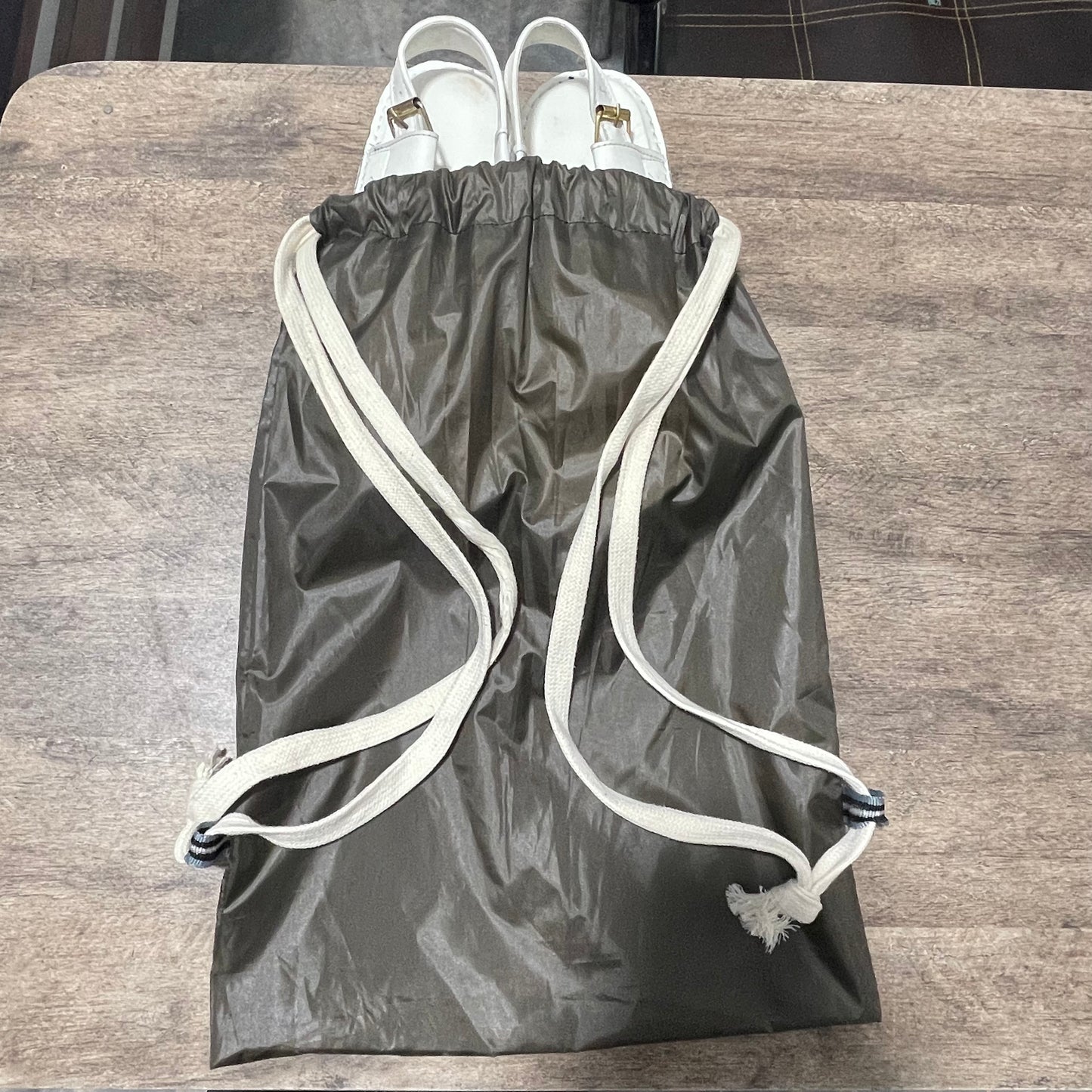 2 In 1  Hajj & Umrah Combo, Drawstring Bag + Haj Umrah Premium Slippers .